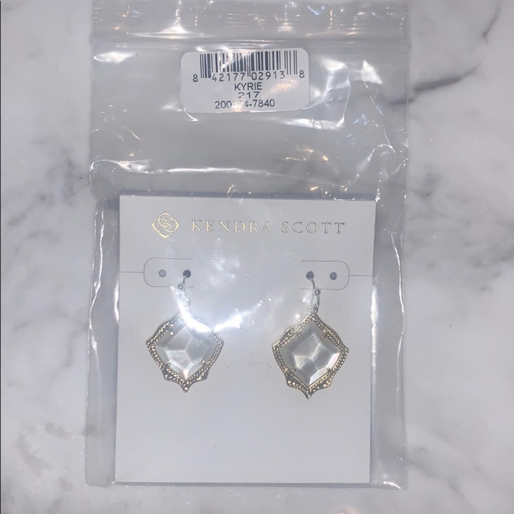 NWT Kendra Scott earnings